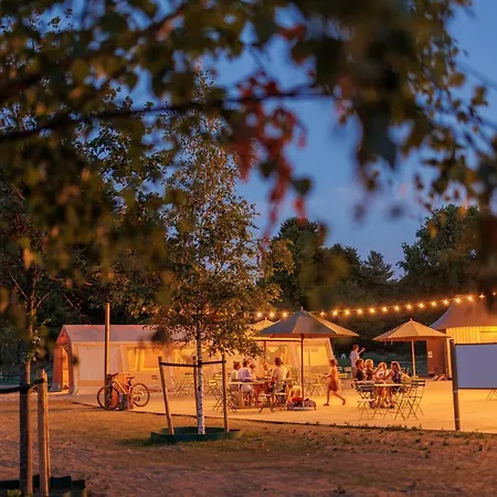 Campsite Huttopia De Meinweg