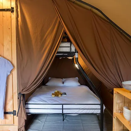 Huttopia De Meinweg Camping Herkenbosch